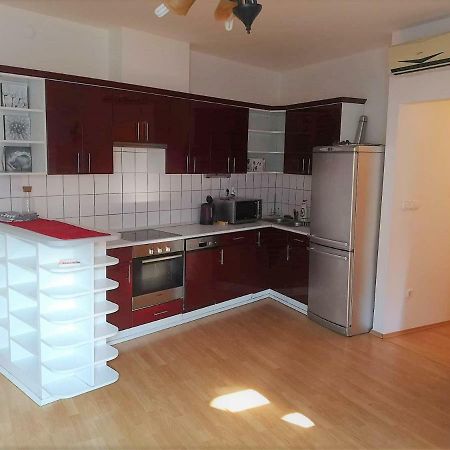 Centrum - A. Apartman Pecs Bagian luar foto
