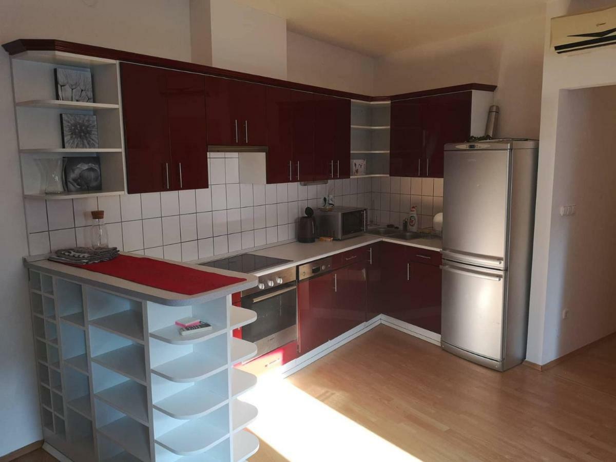 Centrum - A. Apartman Pecs Bagian luar foto